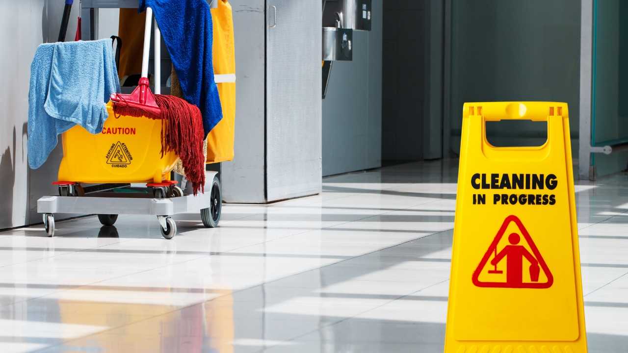 Moving into a New House? Here are 21 Things You Need to Do ASAP