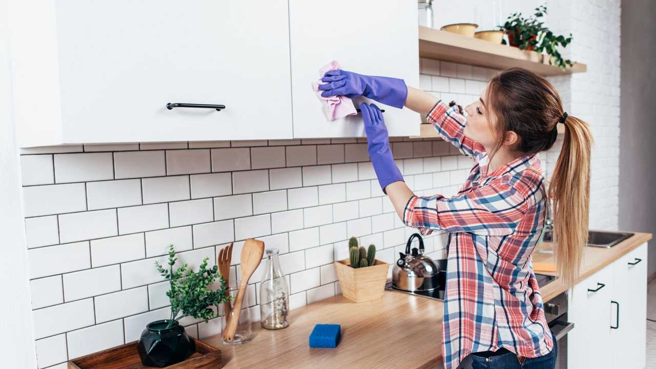 50 Unusual Cleaning Solutions That Actually Work