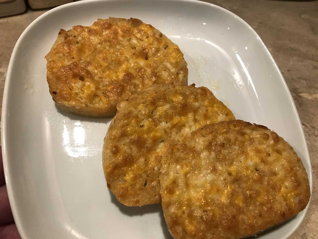 DALLAS COWBOYS 2021-2022 NFL SEASON MENU ADDITIONS FEATURE SUMO DOGS, NEW BIG, SWEET AND SPICY FLAVORS, PLANT-BASED TOUCHDOWN TAKES ON GAME DAY FAVES, PLUS TEXAS CLASSIC BLUE BELL® ICE CREAM ACROSS AT&T STADIUM