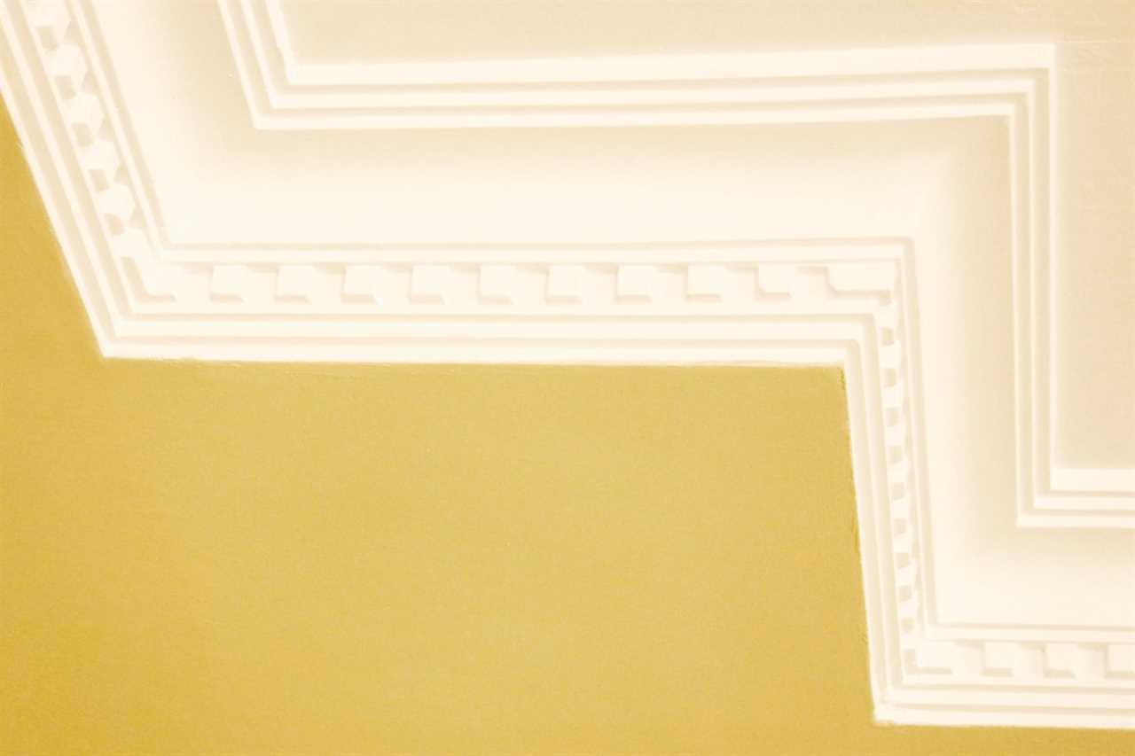 dentil crown molding