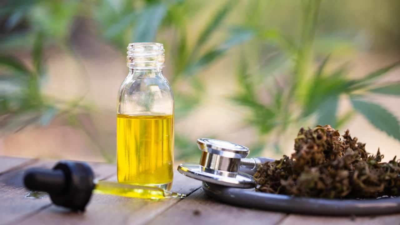 Bipartisan Bill To Regulate Hemp-Derived CBD In Food And Beverages Filed In Congress